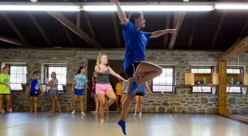 Ballet class at Louise